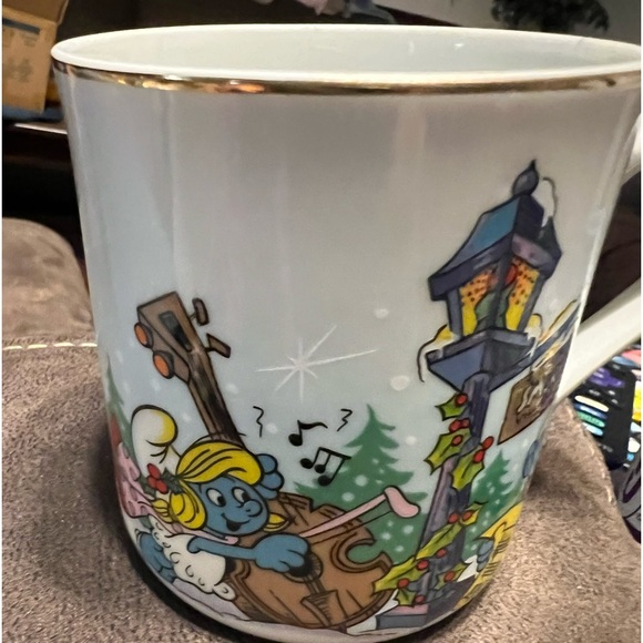 Vintage 1982 Smurf Carolers - Three Christmas Mug Coffee Cups - 1st Edition - Picture 2 of 4